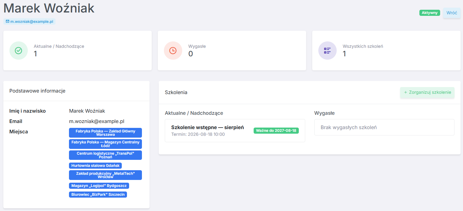 Karta osoby z aktualnymi i wygasłymi szkoleniami w Basic CRM